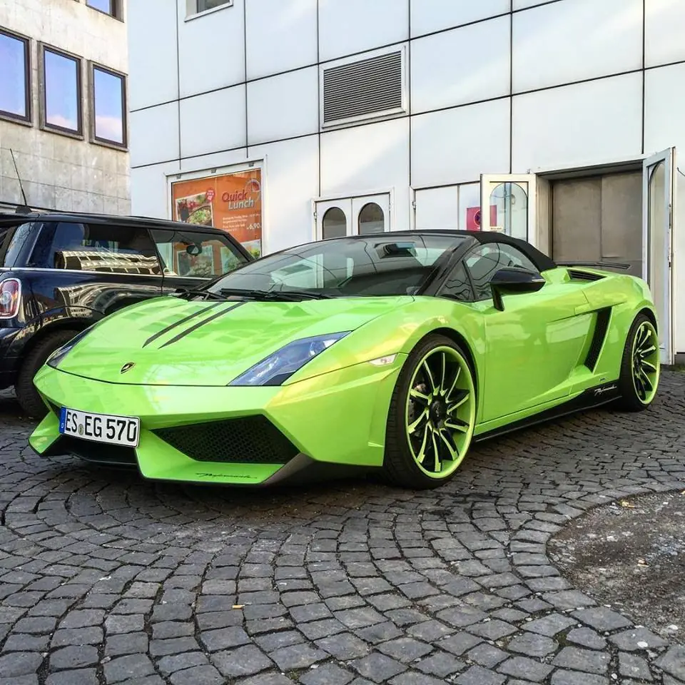 +5 si te gusta Ferrari y Lamborghini
