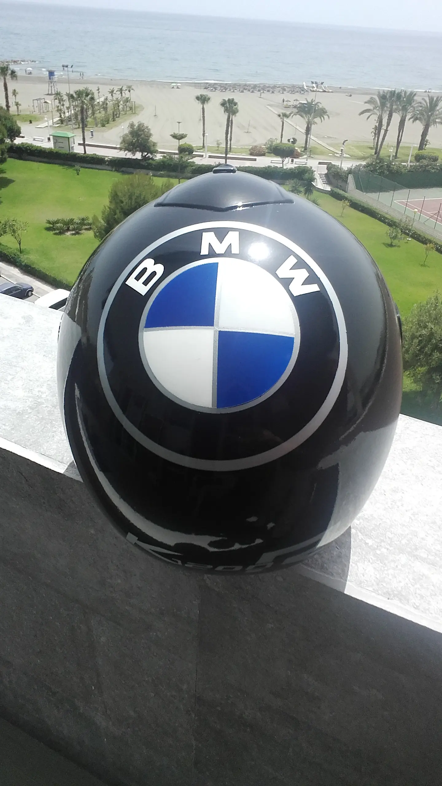 casco de moto aerografiado