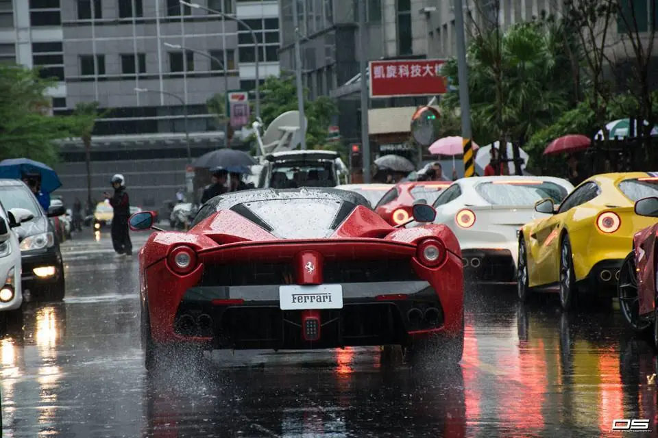 +5 si te gusta Ferrari y Lamborghini