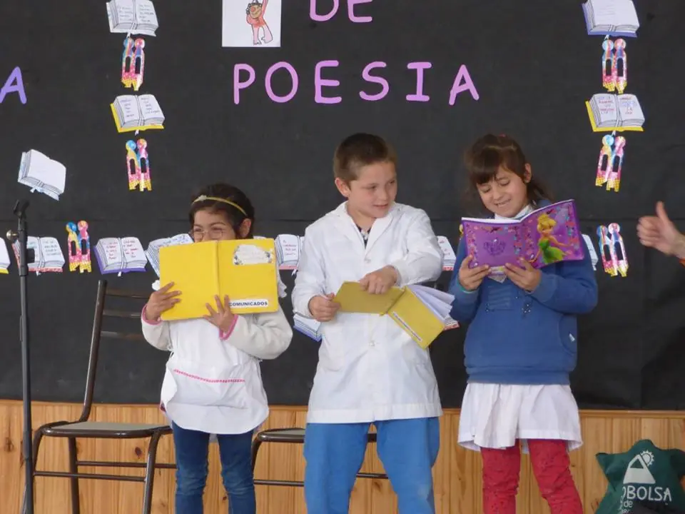 “Me subí a la moto de la poesía y no creo bajarme más”