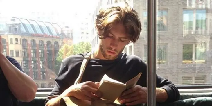 leyendo