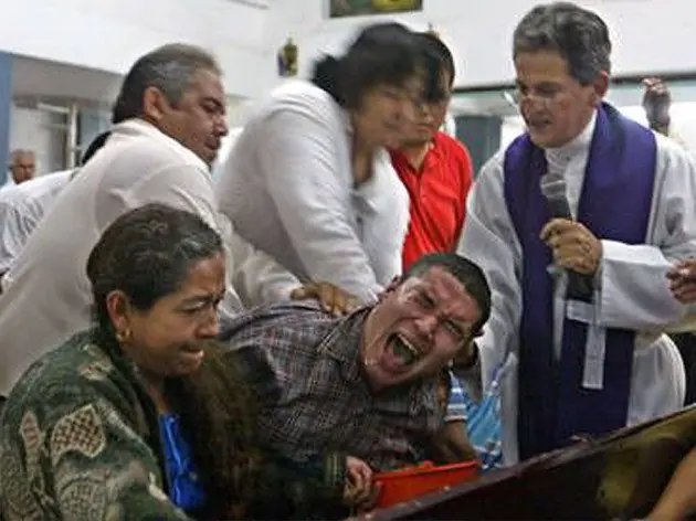 El sacerdote Gabriele Amorth El sacerdote Gabriele Amorth