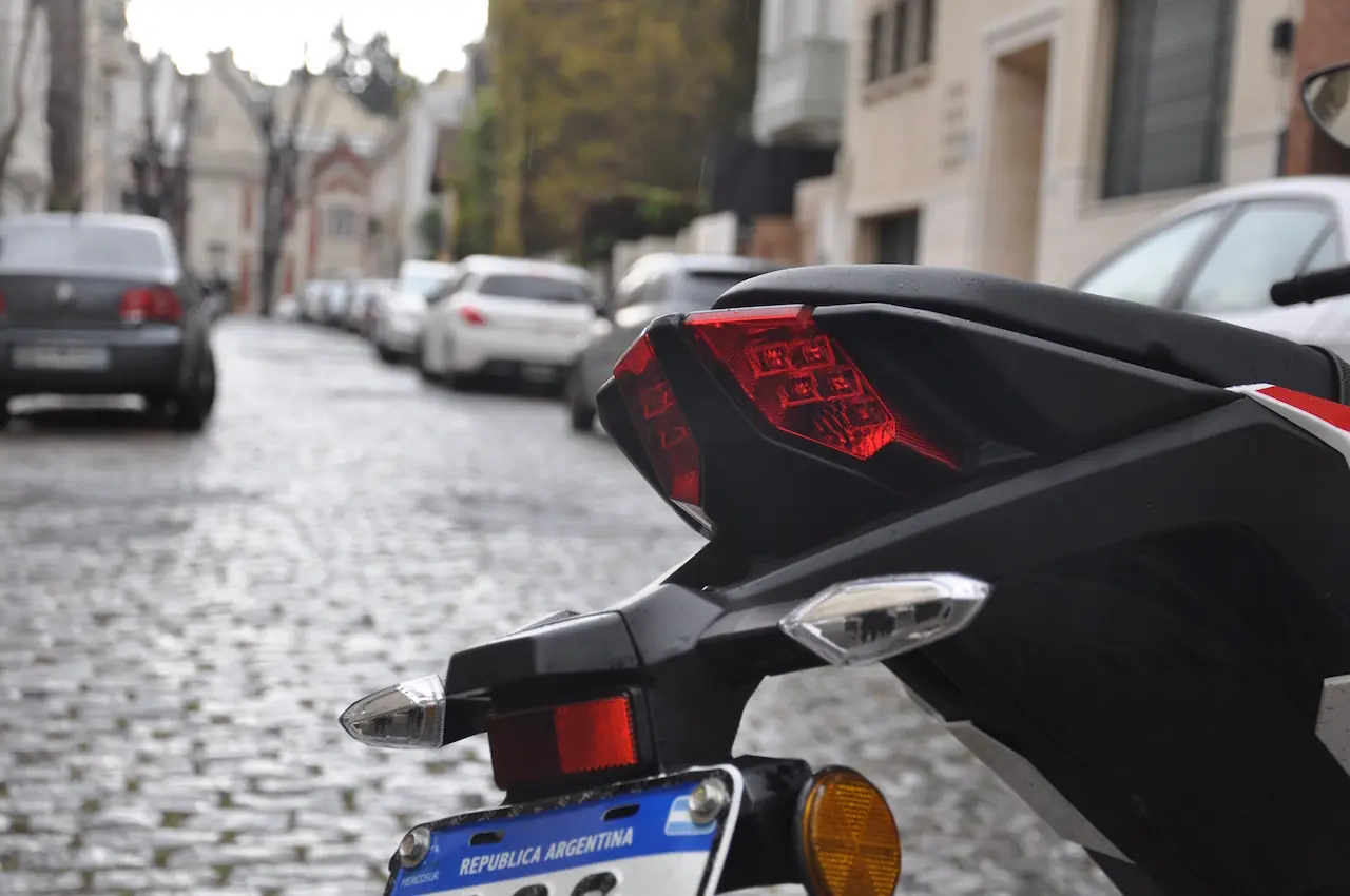 Crítica: Honda CB190R Repsol