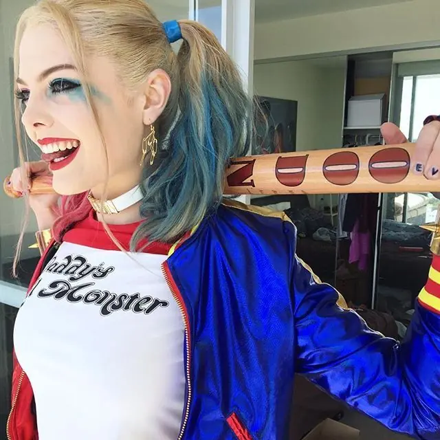 Tiene 22 años y es la única réplica exacta de Margot Robbie.