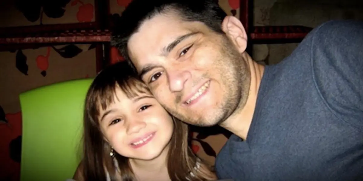 Esta niña no pudo contener las lágrimas al conectarse con su