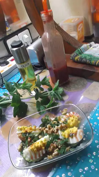 Ensalada de pepino y nueces