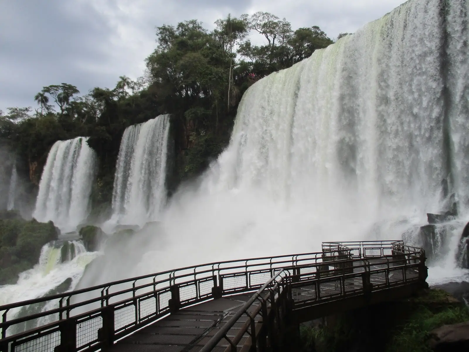 cataratas del iguazu turismo