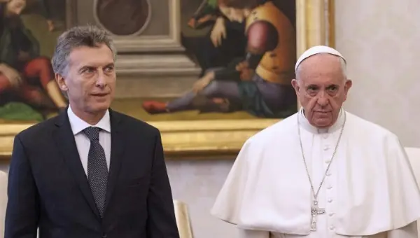 Papa Francisco rechaza dinero de Macri