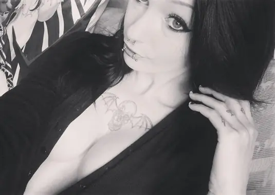insta