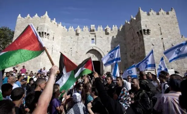 Por qué pelean israelíes y palestinos