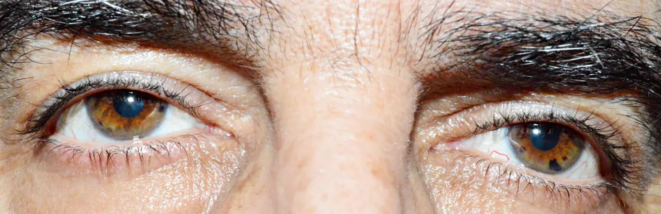 ojos verdes