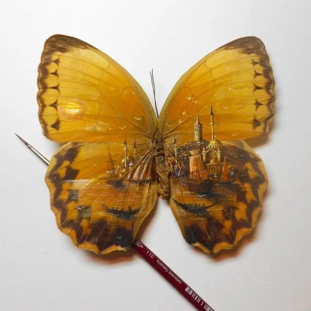 Obras de arte en fragmentos de comida y más