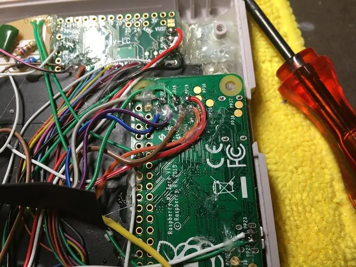 Construir emulador retro con una Game boy y un cartucho