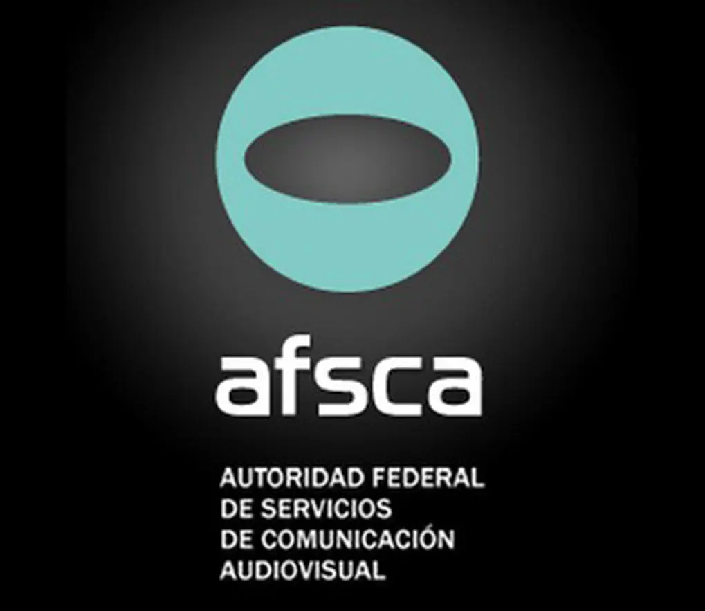 Macri, Magnetto y Bonadío, alineados para sacar a Sabbatella