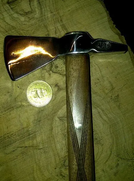 Cuchillos Artesanales.