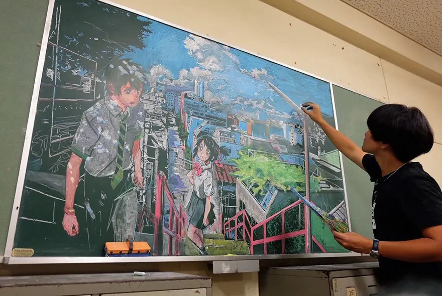 Maestro japonés sorprende a sus alumnos con su arte Maestro japonés sorprende a sus alumnos con su arte