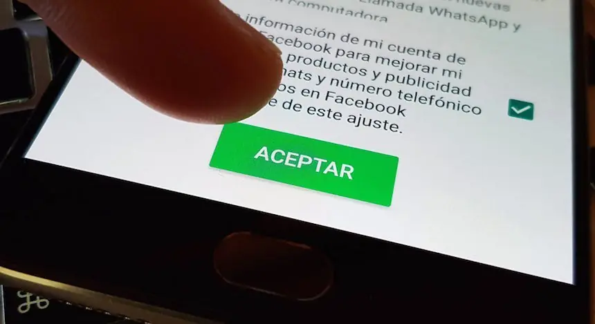 Aceptas o te vas: condiciones de WhatsApp