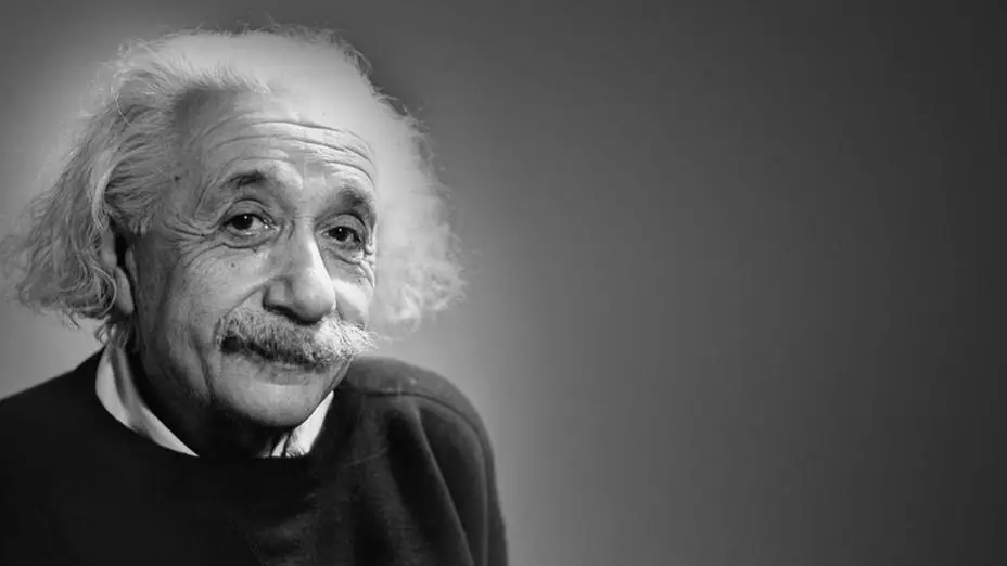 Mantener las dimensiones espacio-tiempo de Einstein