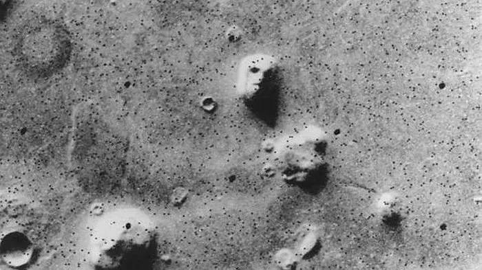 Afirman que la NASA ha encontrado figura humanoide en Marte
