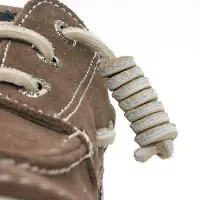 ...18 maneras de atar tus cordones... ...18 maneras de atar tus cordones...