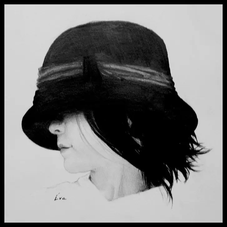 Agnes Cecile -Imágenes de su Trabajo-