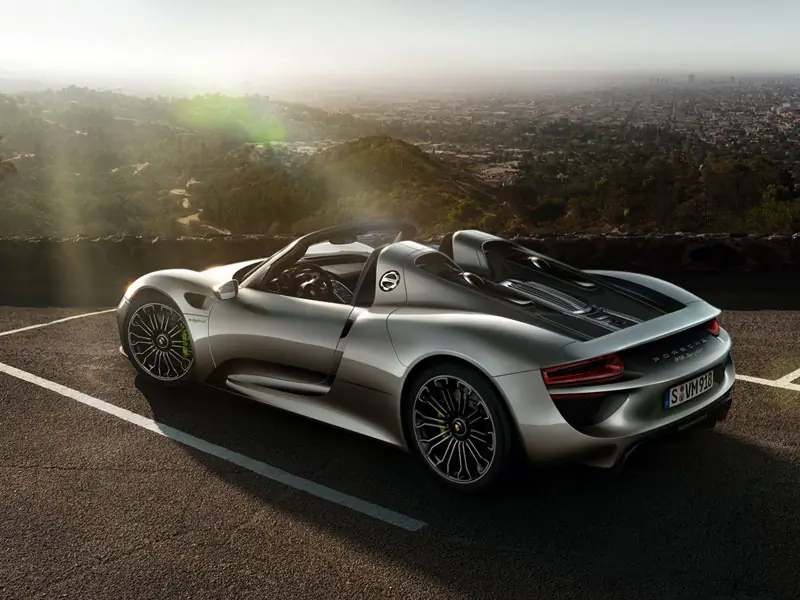 Porsche 918 Spider vs Rimac Concept One subi el volumen