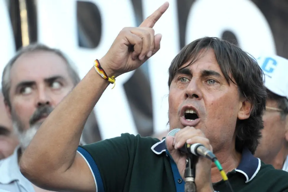 Pablo Micheli: "apuntaron e intimidaron con armas a mi hijo"