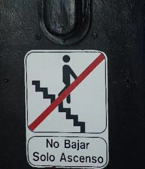 Graciosos carteles nos demuestran lo irónica que es la vida