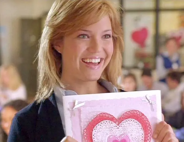 Quien es Mandy Moore?