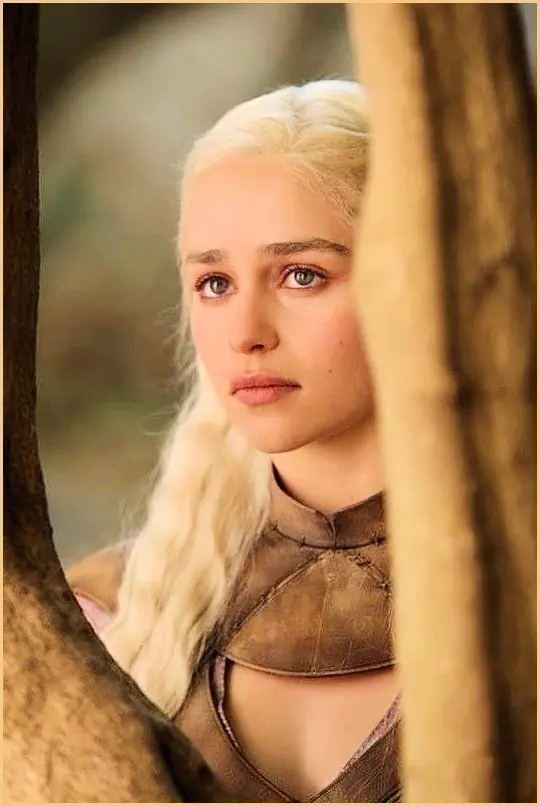 "Emilia Clarke" en la piel de Daenerys Targaryen  GOT