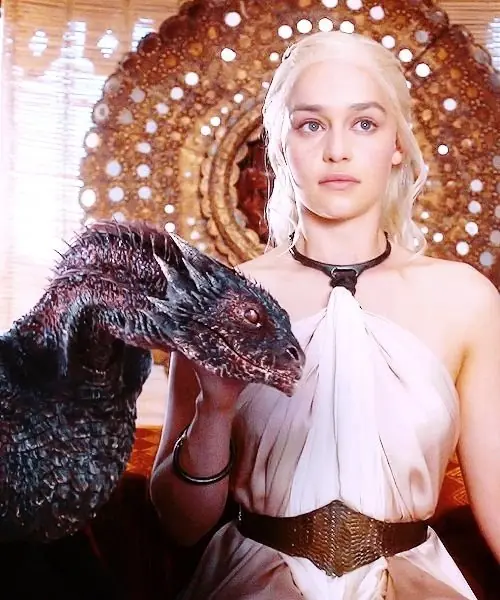 "Emilia Clarke" en la piel de Daenerys Targaryen  GOT