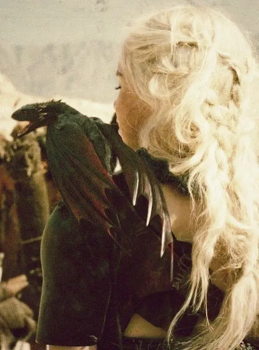 "Emilia Clarke" en la piel de Daenerys Targaryen  GOT
