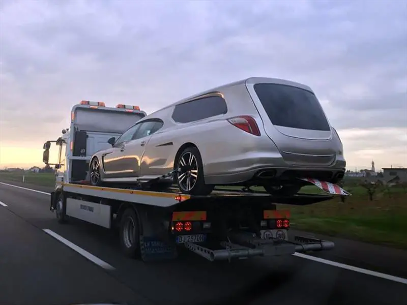 ¿Así conviene morirse? Te vas en Porsche