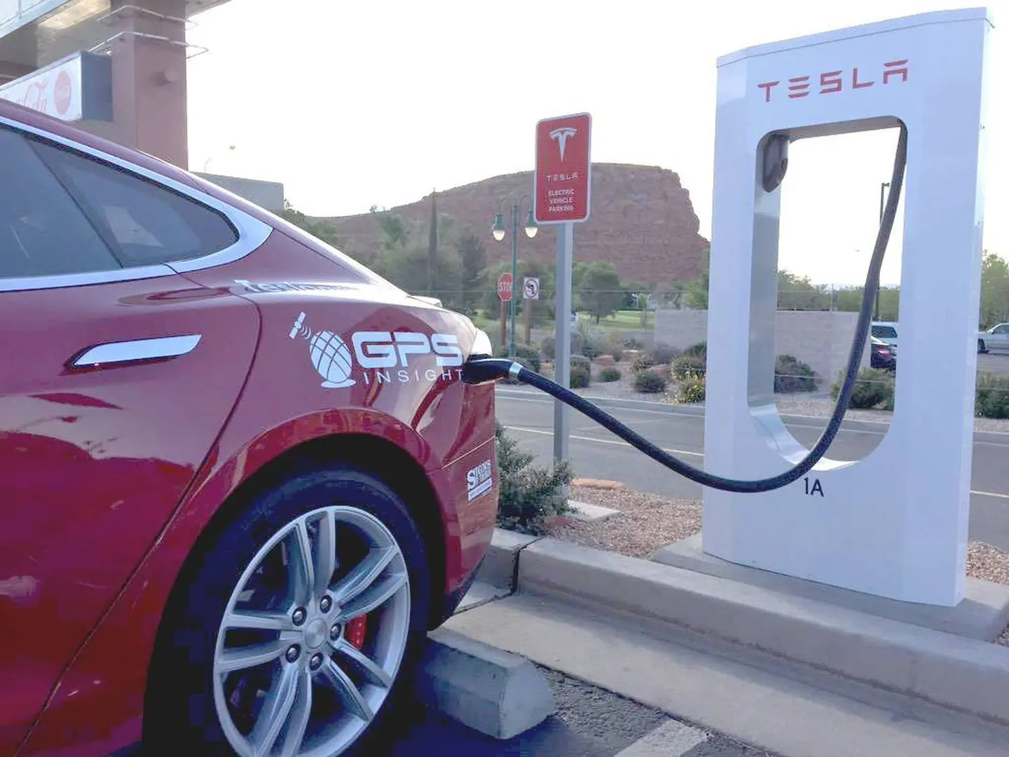 Automovil Tesla Model 3
