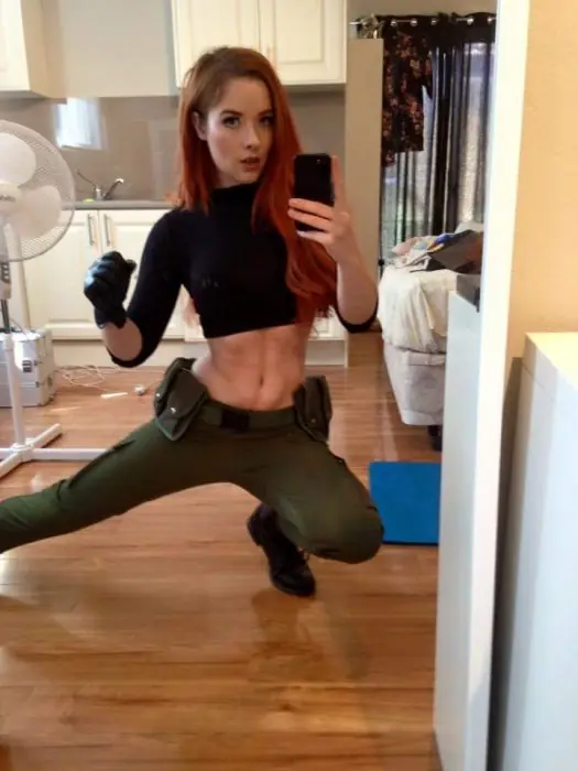 ellie christina