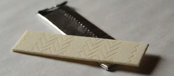 Chicle Vs. hilo dental