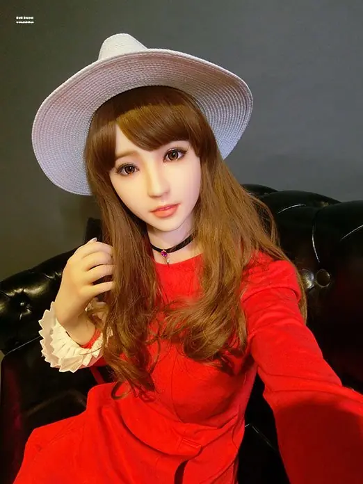 dolls dolls