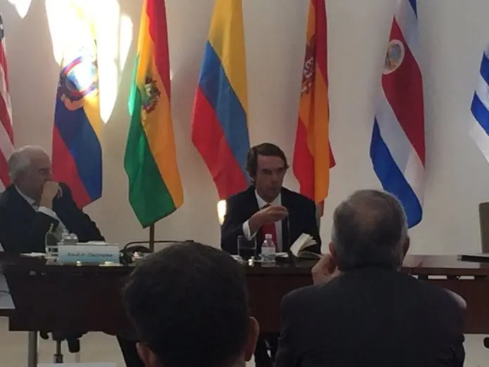 Aznar es Inaceptable actitud de America con situacion Vnzla