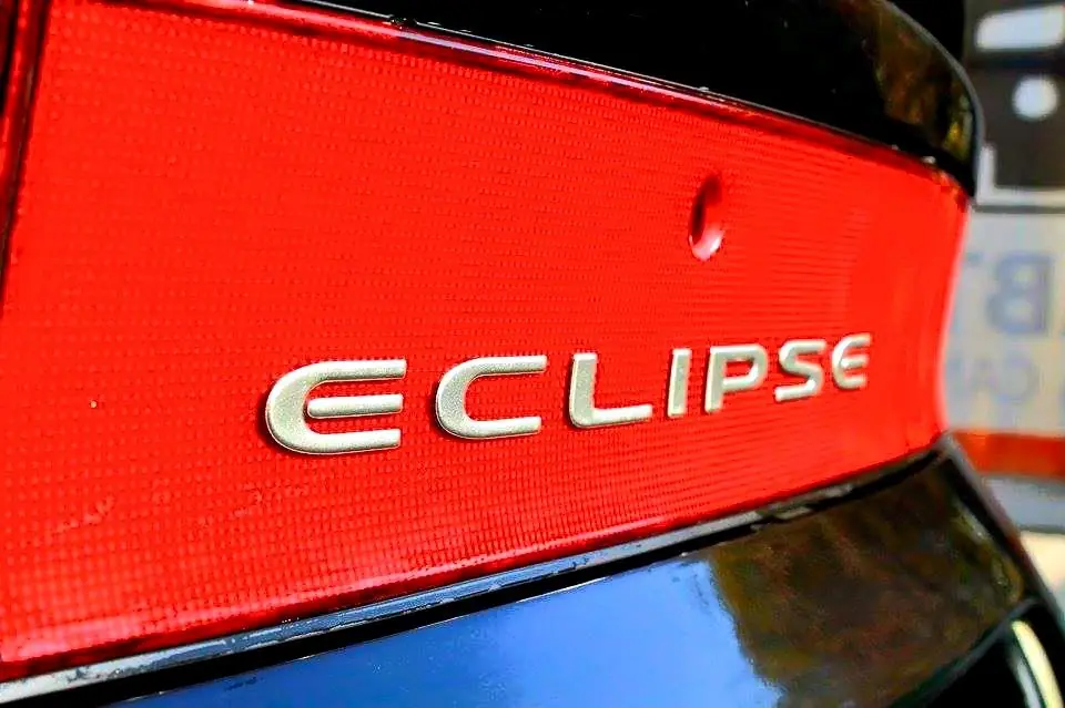+5 si te gusta el Mitsubishi Eclipse