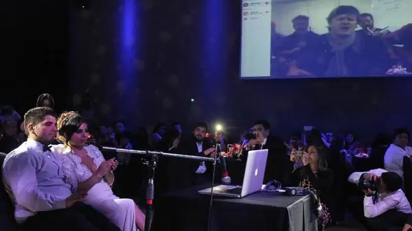 Le propuso casamiento cuando se entero que tenia cancer Le propuso casamiento cuando se entero que tenia cancer