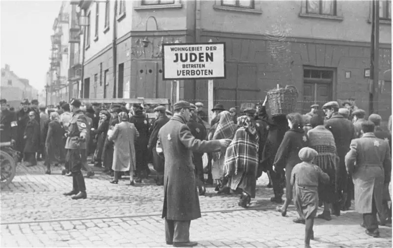 8 mitos que siempre creíste reales sobre el Holocausto
