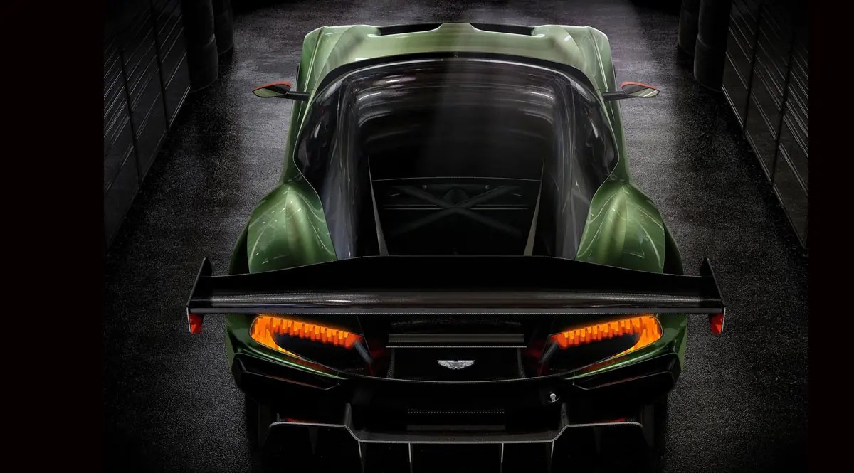 subite abordo del Aston Martin Vulcan y escucha estos 800cv