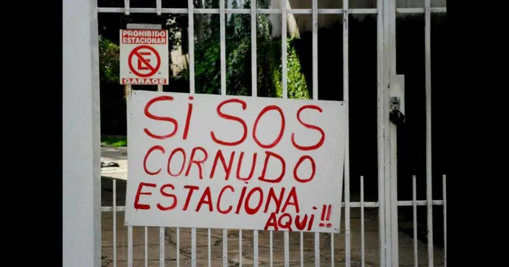 Crap del Bueno. Mensajes y carteles