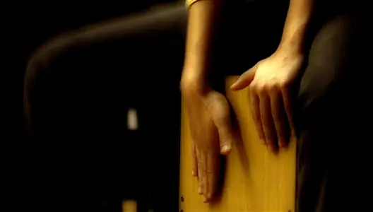 Cómo microfonear un cajón peruano o flamenco