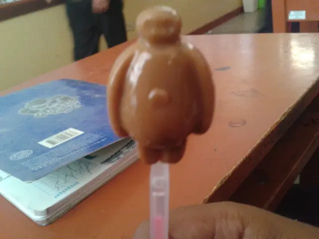 El Baymax marron