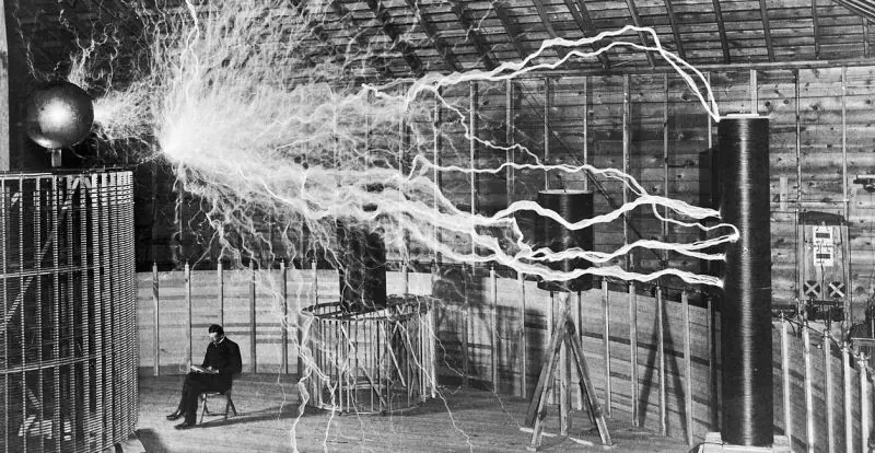 El "rayo de la muerte" de Nikola Tesla