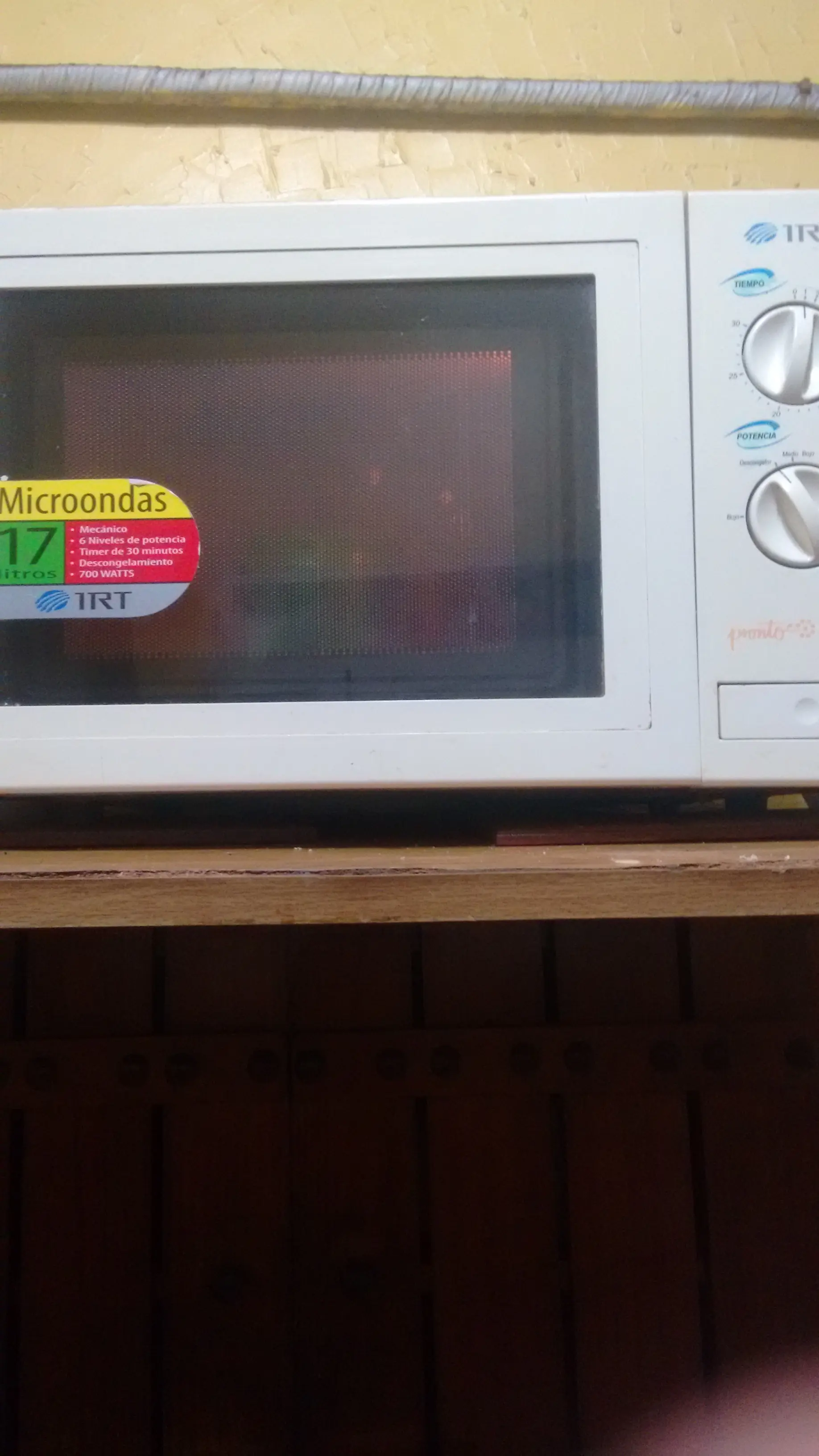 Son las 2 de la mañana y me hice un bizcochuelo! Son las 2 de la mañana y me hice un bizcochuelo!