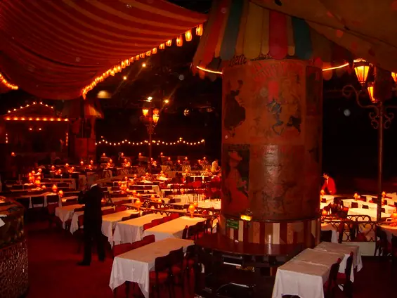 Moulin Rouge, el cabaret más famoso del mundo