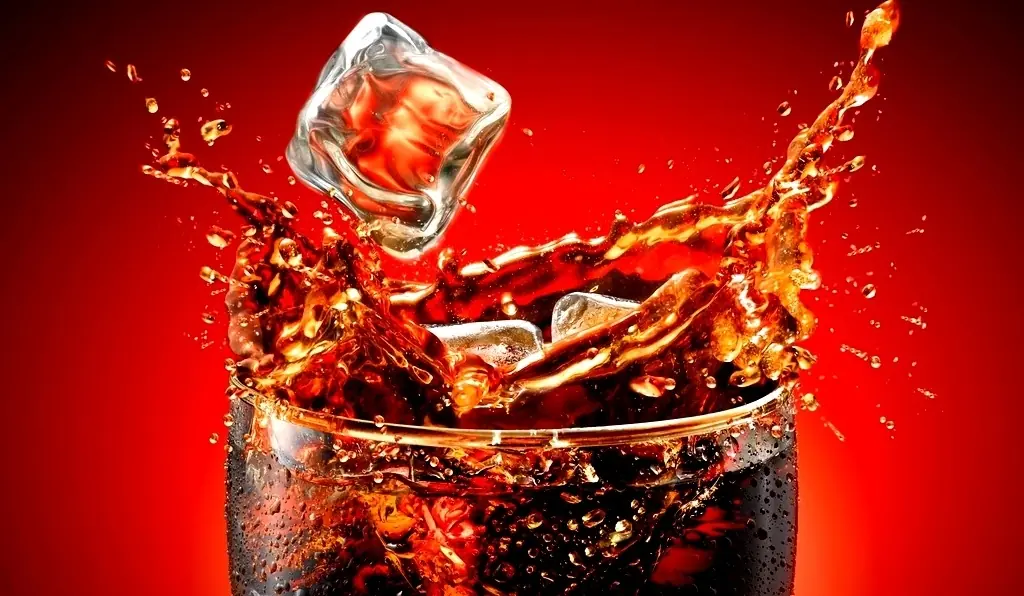 8 cosas que no sabías que puedes hacer con Coca-Cola.