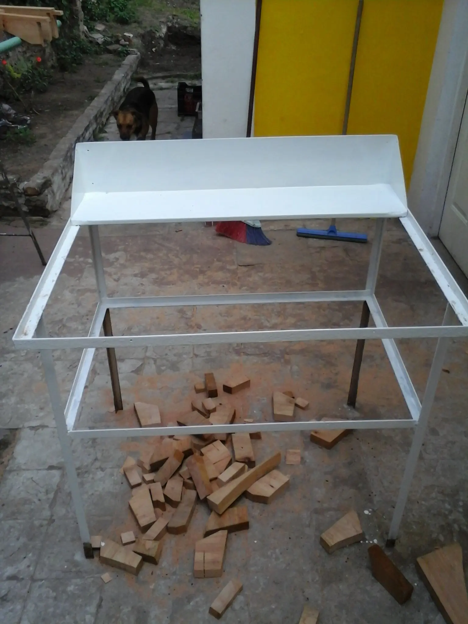 mesa de hierro